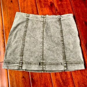Jolt stretchy jean skirt. Size 13/31”